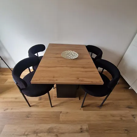 דירה With Terrace